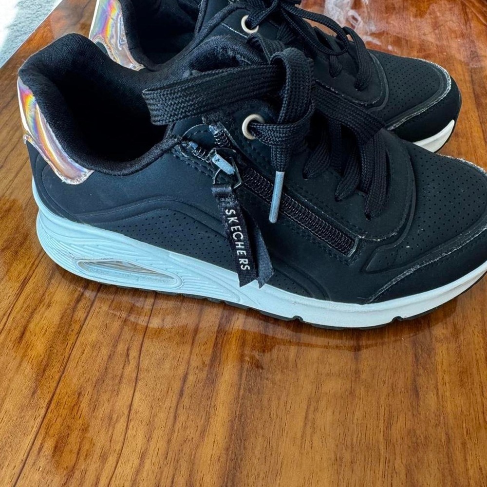 Skechers Black Iridescent Heel Tab Sneakers Trainers 310554L Mens 1